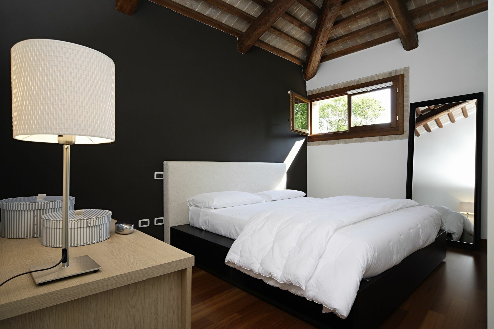 Moro Lin Design Aparthotel 3*